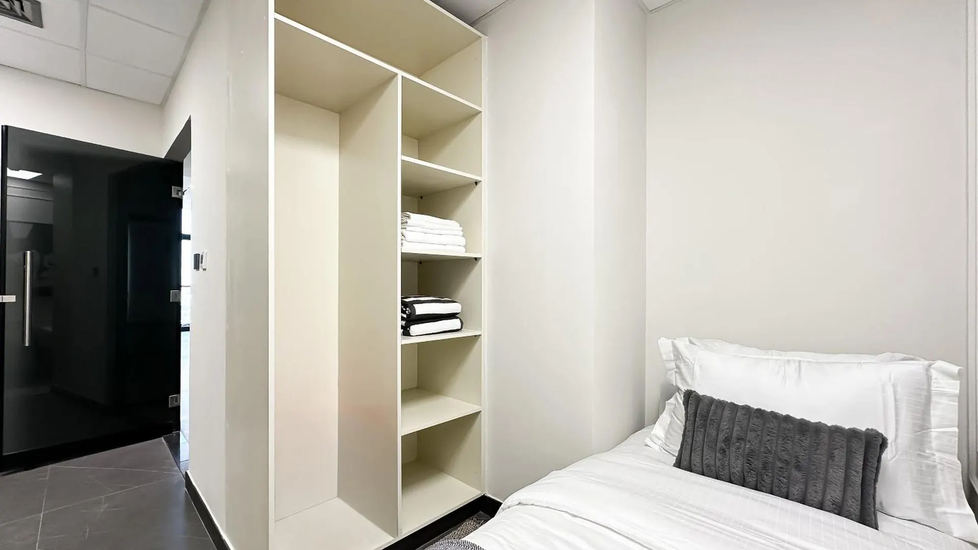 Trophy-Unveil The Charm Of Modern Living In Jlt Apartment Dubai