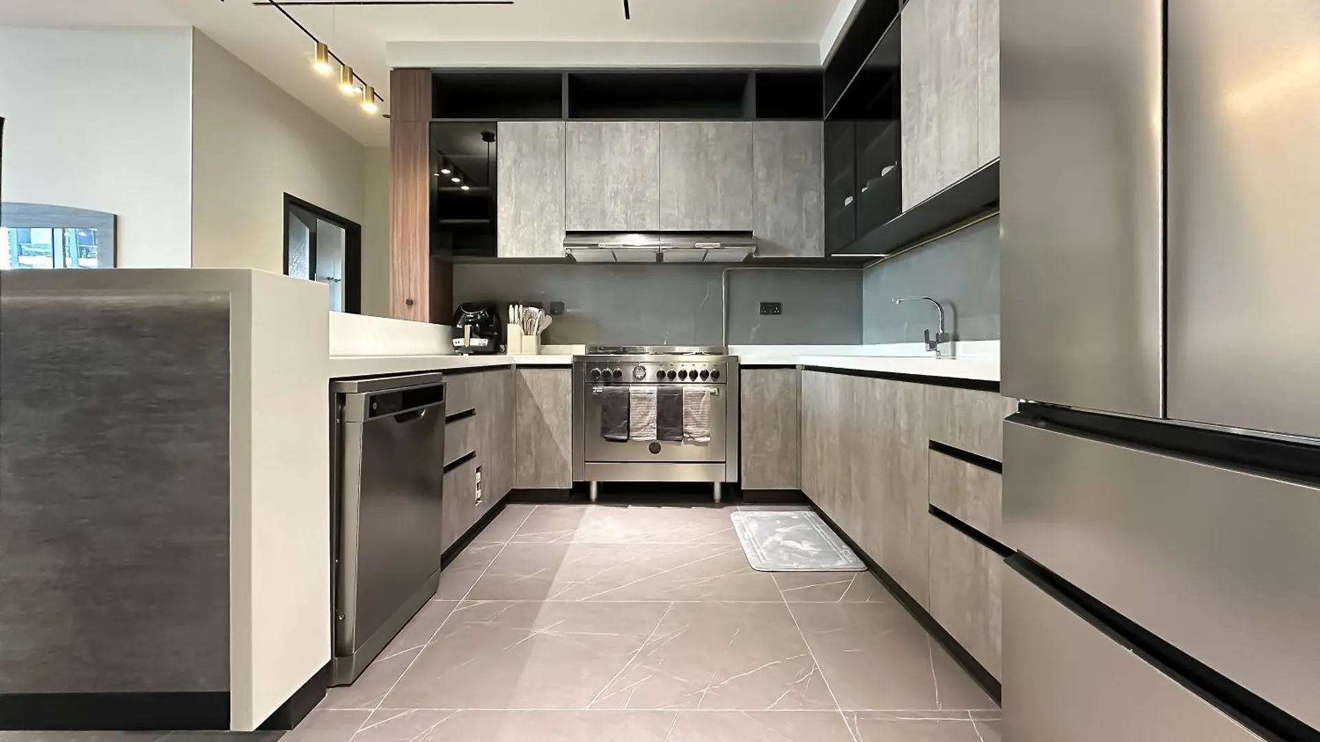 Trophy-Unveil The Charm Of Modern Living In Jlt Apartment Dubai