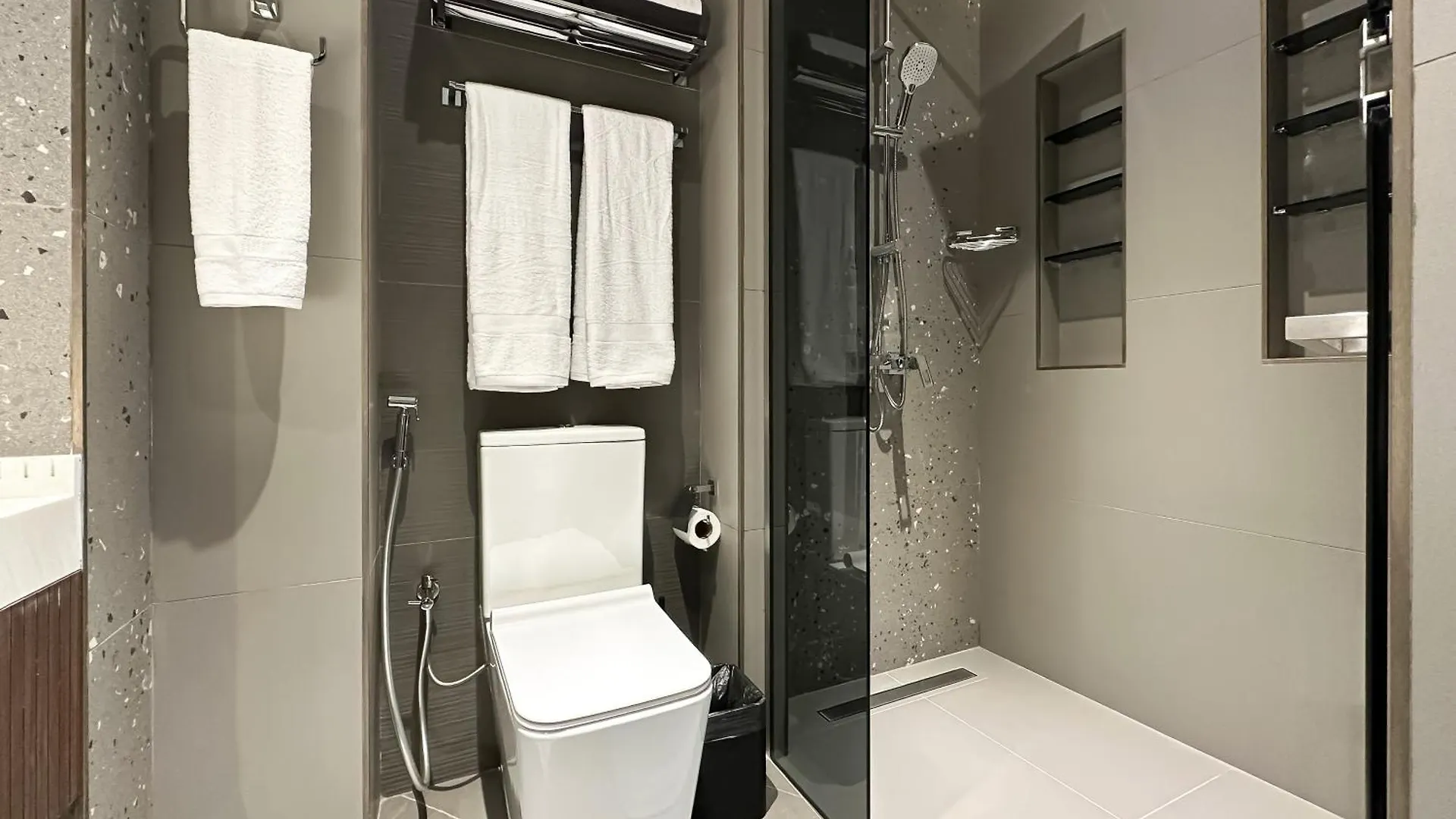 Trophy-Unveil The Charm Of Modern Living In Jlt Apartment Dubai United Arab Emirates