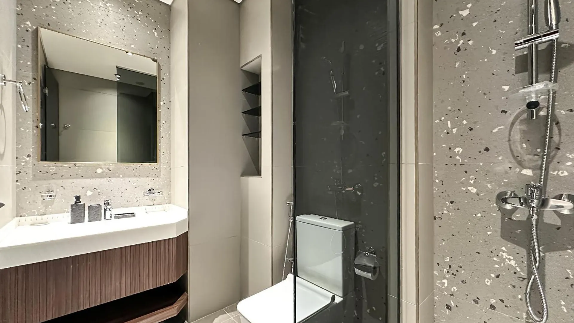 Trophy-Unveil The Charm Of Modern Living In Jlt Apartment Dubai