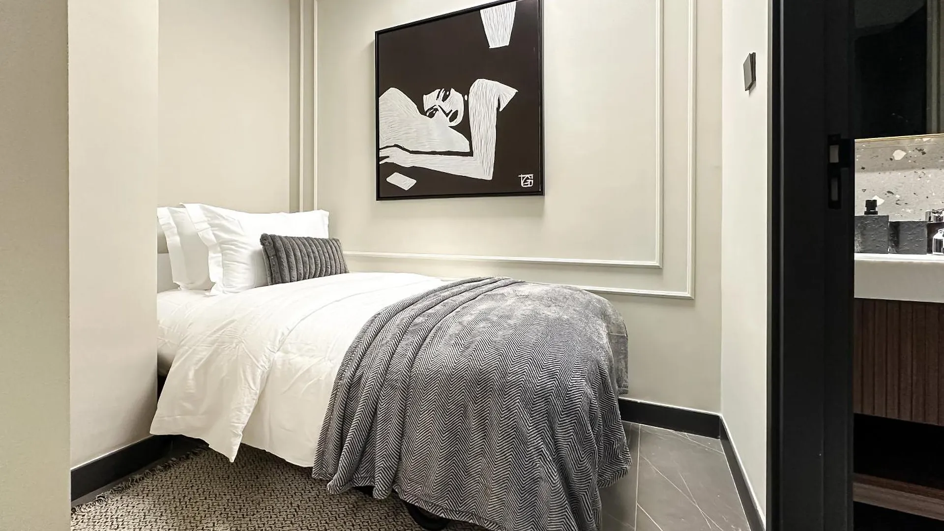 Trophy-Unveil The Charm Of Modern Living In Jlt Apartment Dubai