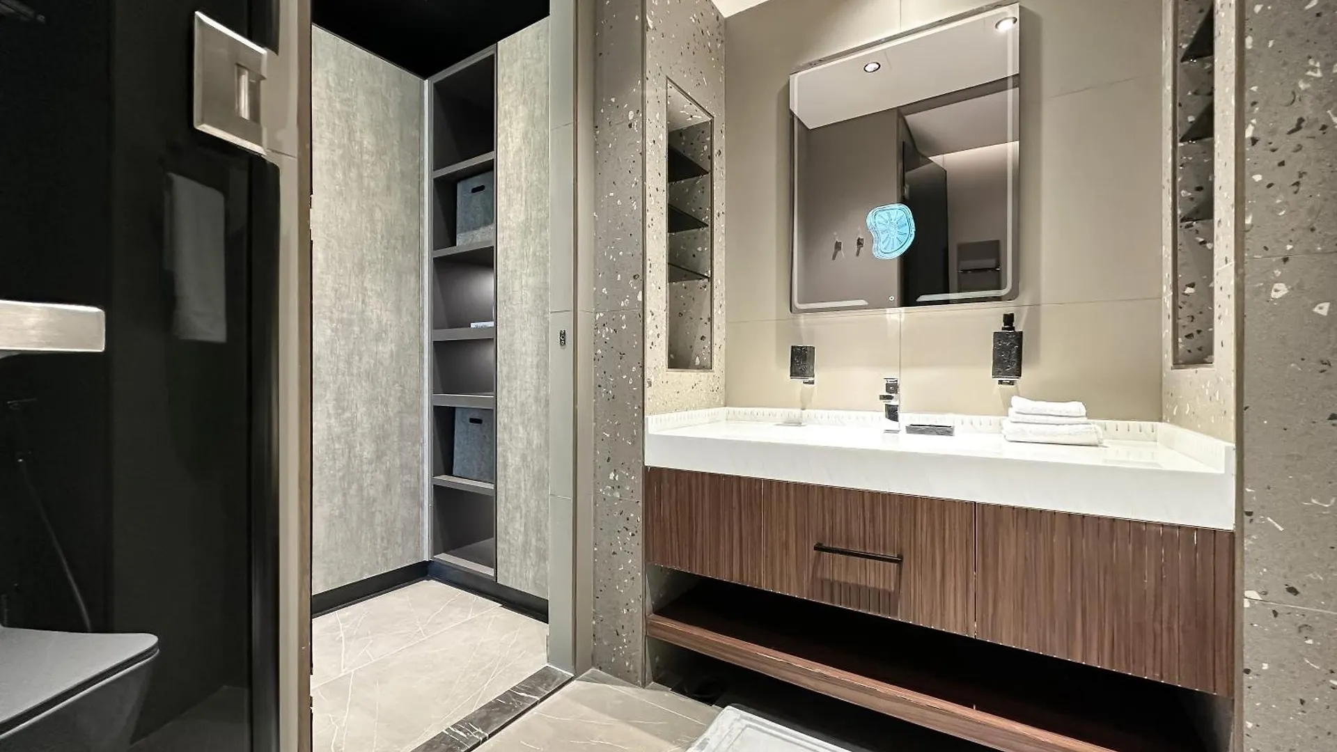 Trophy-Unveil The Charm Of Modern Living In Jlt Apartment Dubai 0*,